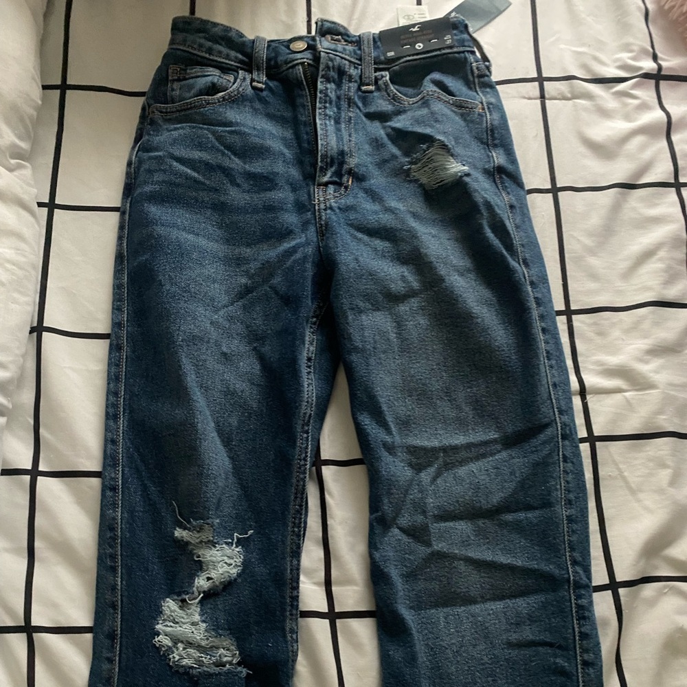 Hollister ultra high-rise vintage straight size 00 regular.